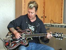 Brian Setzer on rockabilly picking using open chords
